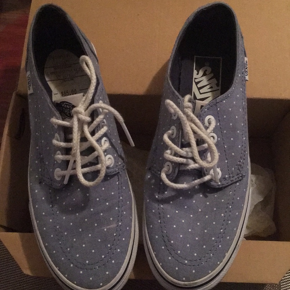 Vans - Picture 2 of 3